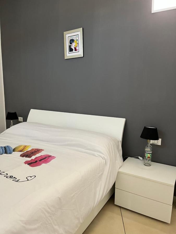 Апартаменты Bilocale In Centro - 10Km Da Malpensa Галларате Экстерьер фото