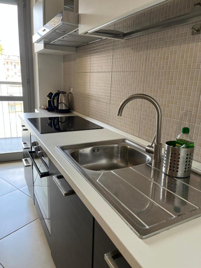Апартаменты Bilocale In Centro - 10Km Da Malpensa Галларате Экстерьер фото